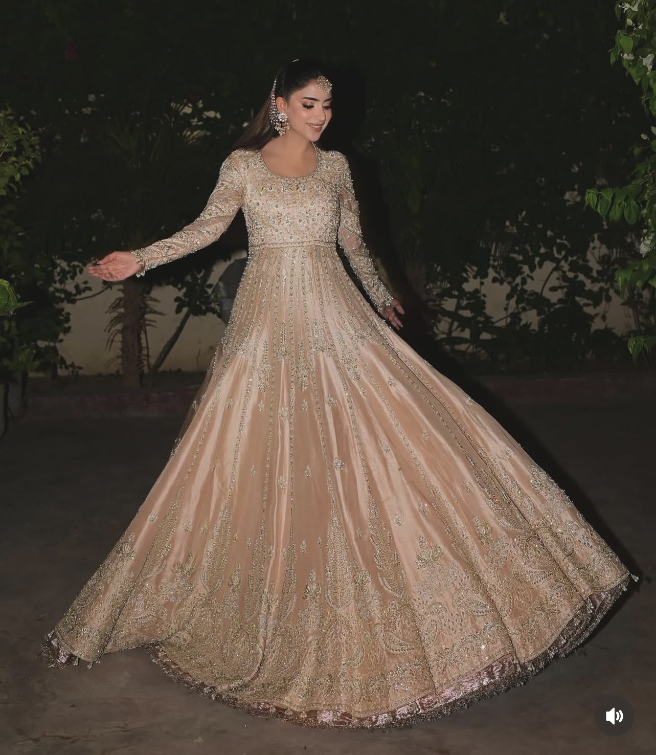 Saboor AlyOutfit: Saad Bin Shahzad 